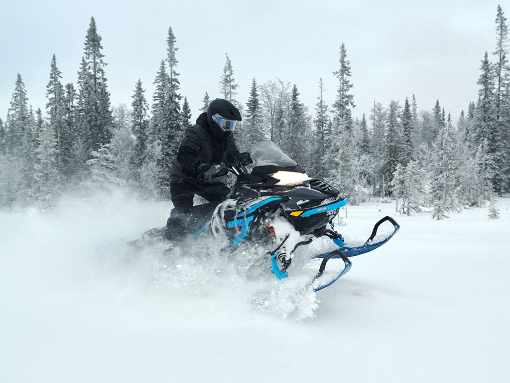 Mitä uutta 2024 Lynx & SkiDoo