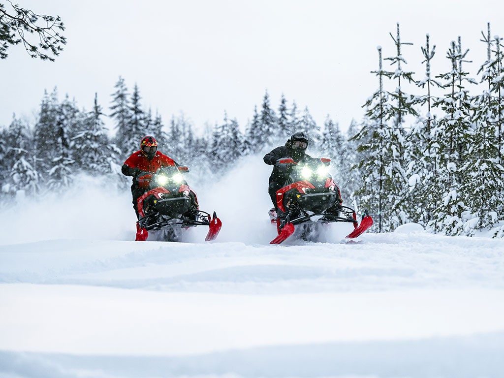 Mitä uutta 2024 Lynx & SkiDoo